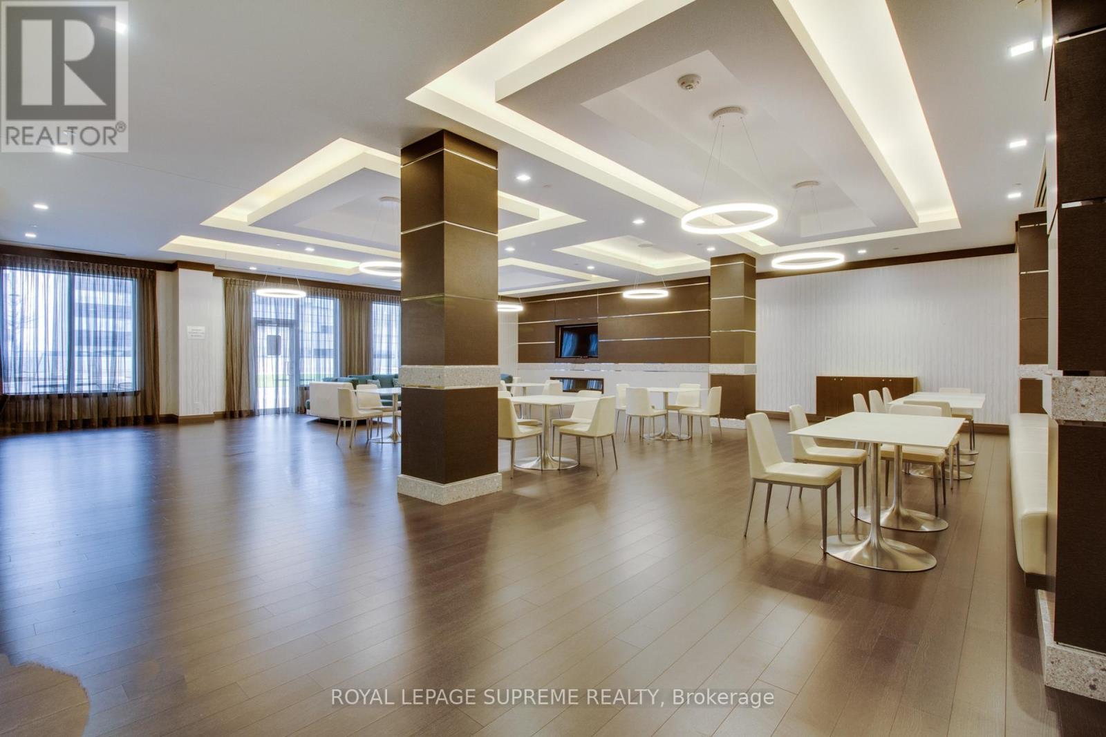 












1607 - 3700 HIGHWAY 7 ROAD

,
Vaughan,




Ontario
L4L0G8

