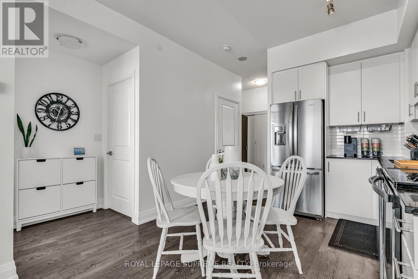 












1607 - 3700 HIGHWAY 7 ROAD

,
Vaughan,




Ontario
L4L0G8

