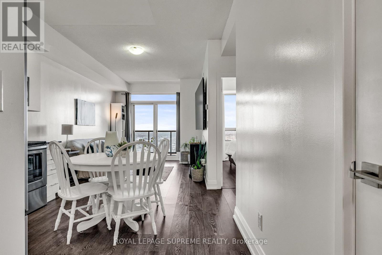 












1607 - 3700 HIGHWAY 7 ROAD

,
Vaughan,




Ontario
L4L0G8

