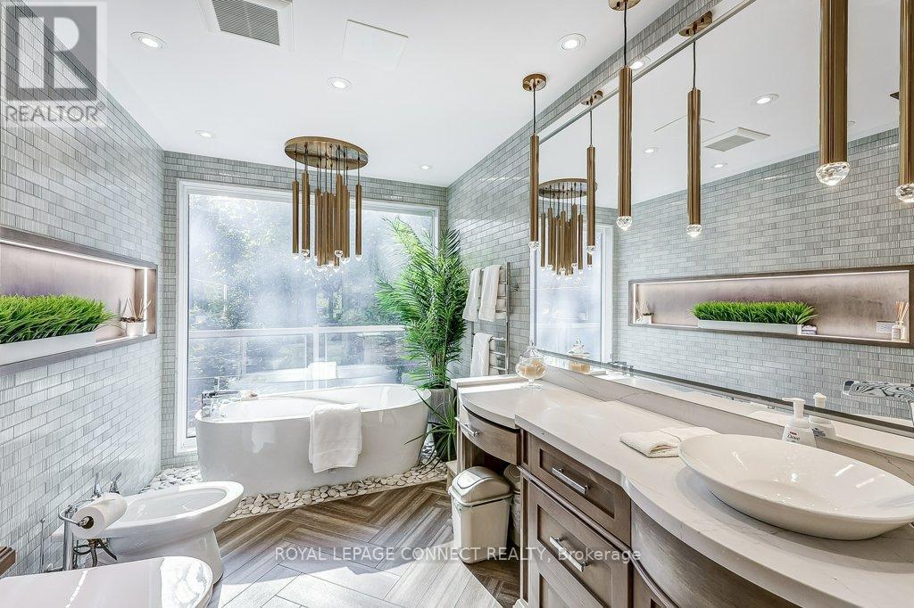 












47 ARGONNE CRESCENT

,
Toronto,




Ontario
M2K2K2

