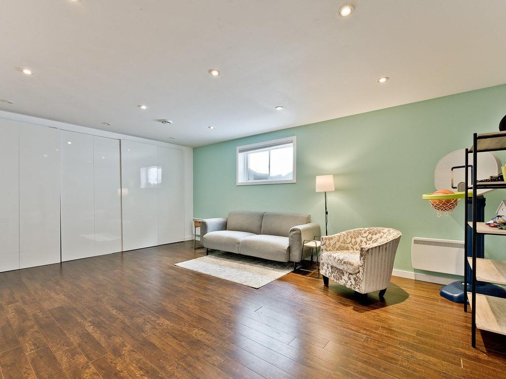 









3744


Rue de Toulon

,
Sherbrooke (Brompton/Rock Forest/Saint-Élie/Deauville),




QC
J1N0T5

