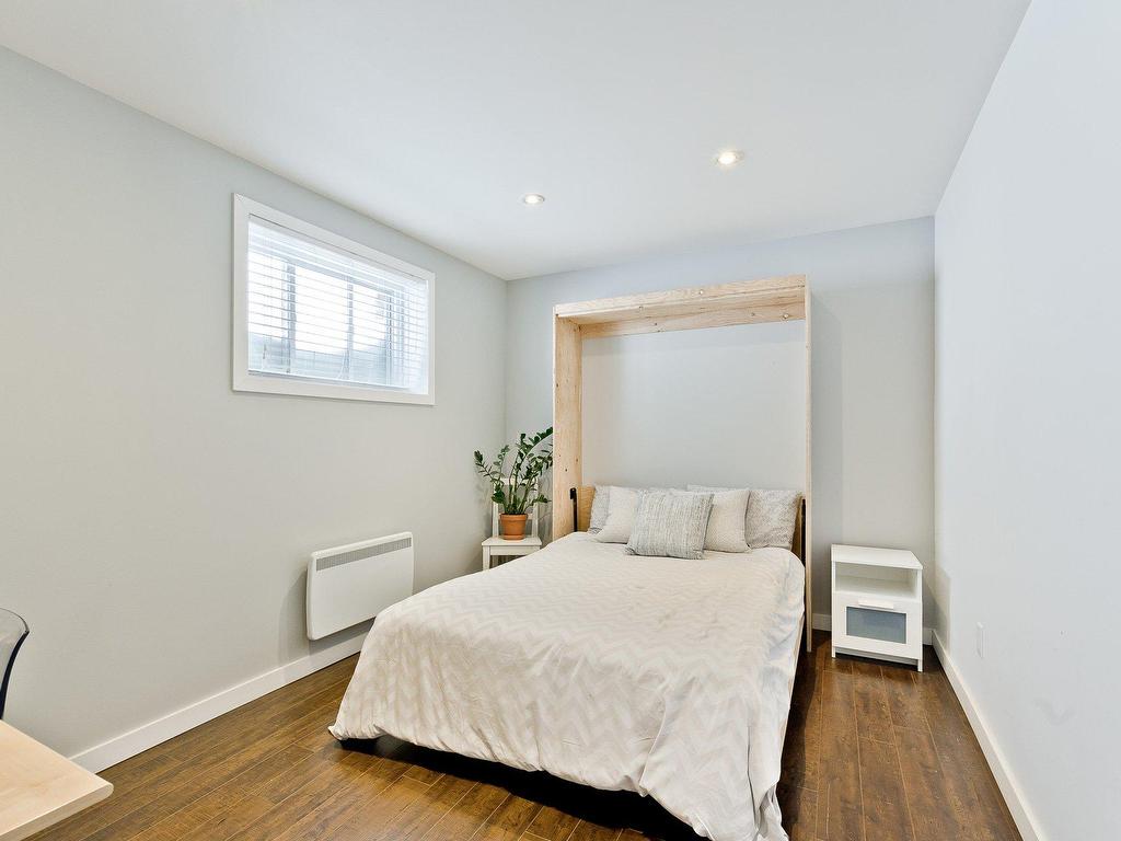 









3744


Rue de Toulon

,
Sherbrooke (Brompton/Rock Forest/Saint-Élie/Deauville),




QC
J1N0T5

