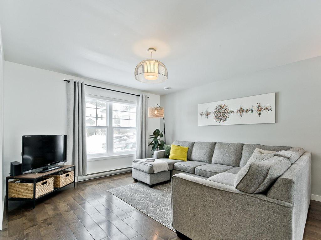 









3744


Rue de Toulon

,
Sherbrooke (Brompton/Rock Forest/Saint-Élie/Deauville),




QC
J1N0T5

