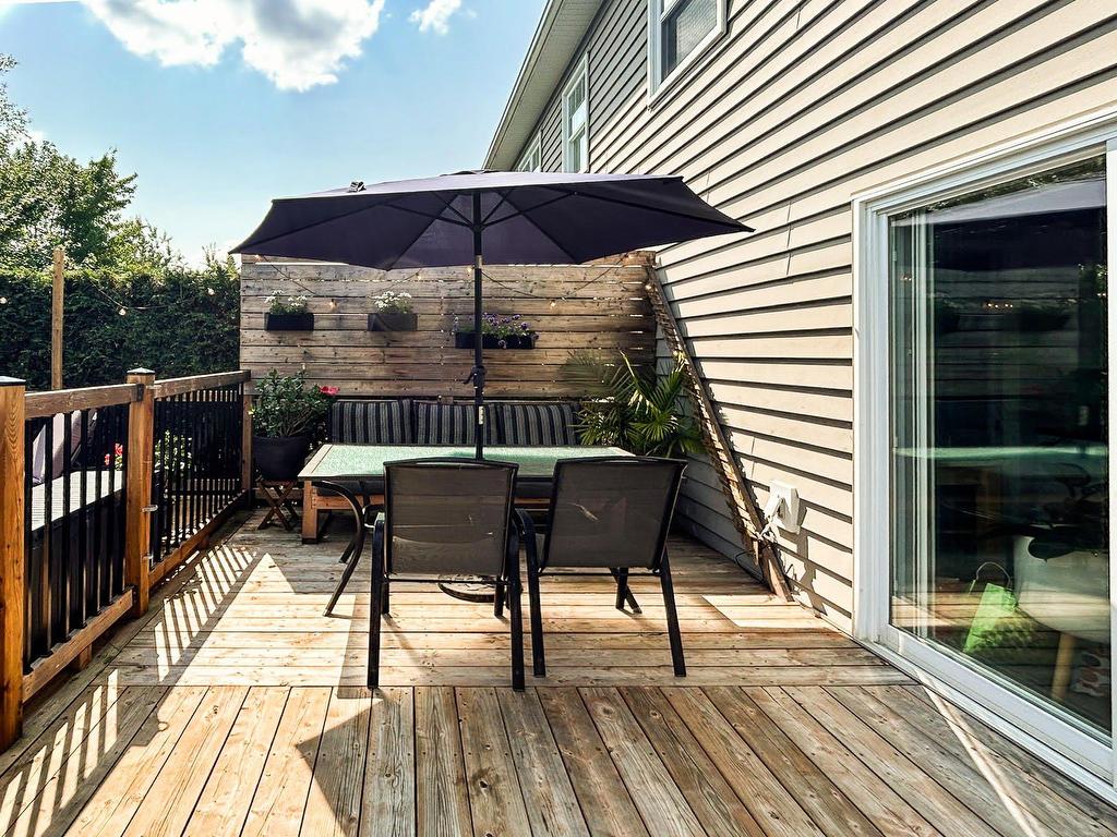 









3744


Rue de Toulon

,
Sherbrooke (Brompton/Rock Forest/Saint-Élie/Deauville),




QC
J1N0T5

