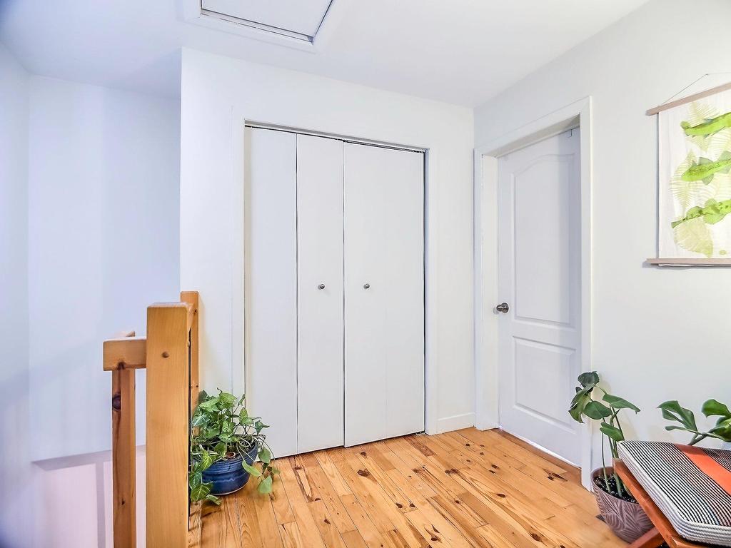 









59


Rue Vaudreuil

,
Hull (Gatineau),




QC
J8X2B7

