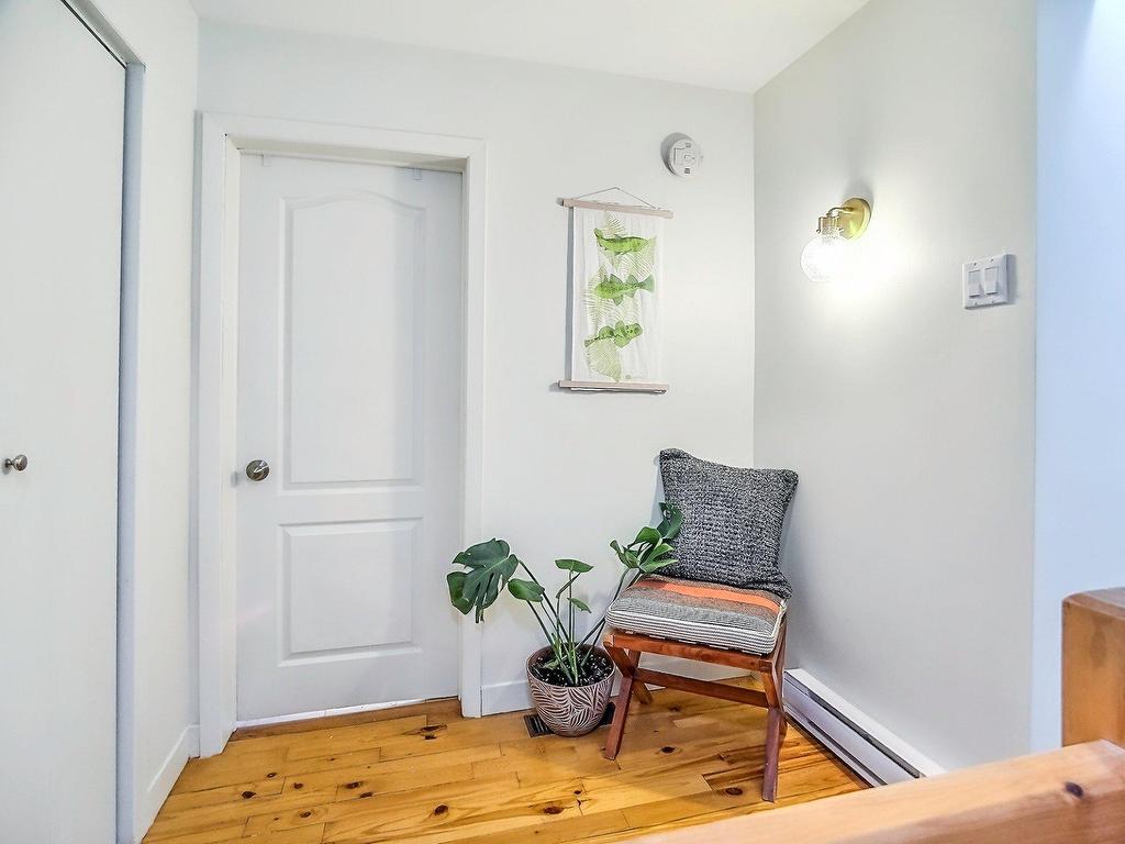 









59


Rue Vaudreuil

,
Hull (Gatineau),




QC
J8X2B7

