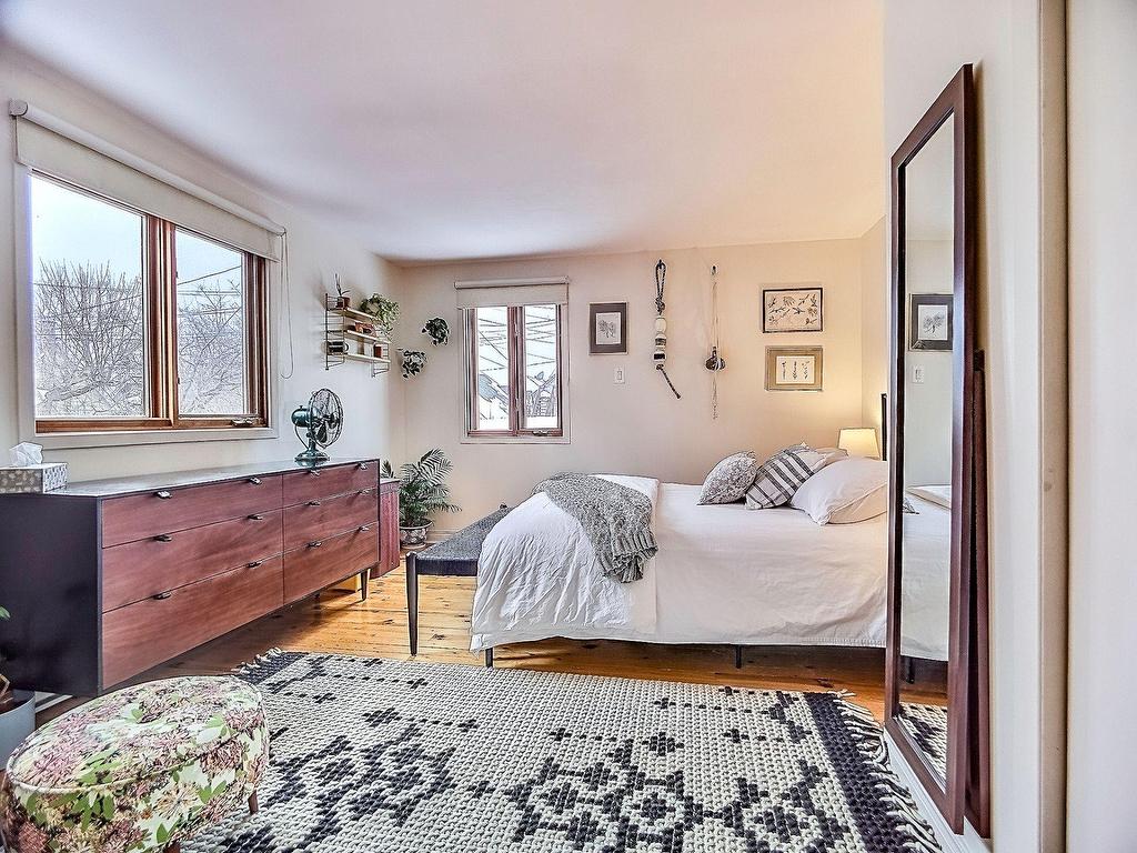 









59


Rue Vaudreuil

,
Hull (Gatineau),




QC
J8X2B7

