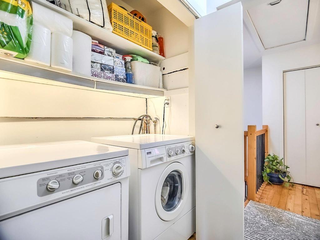 









59


Rue Vaudreuil

,
Hull (Gatineau),




QC
J8X2B7

