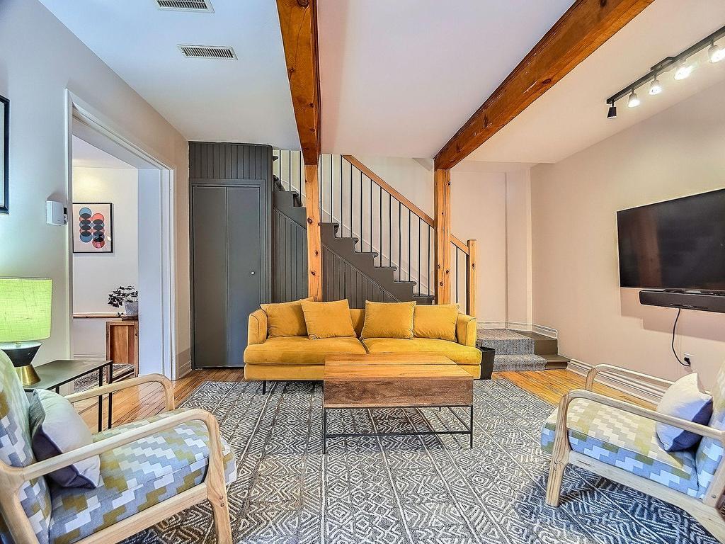 









59


Rue Vaudreuil

,
Hull (Gatineau),




QC
J8X2B7

