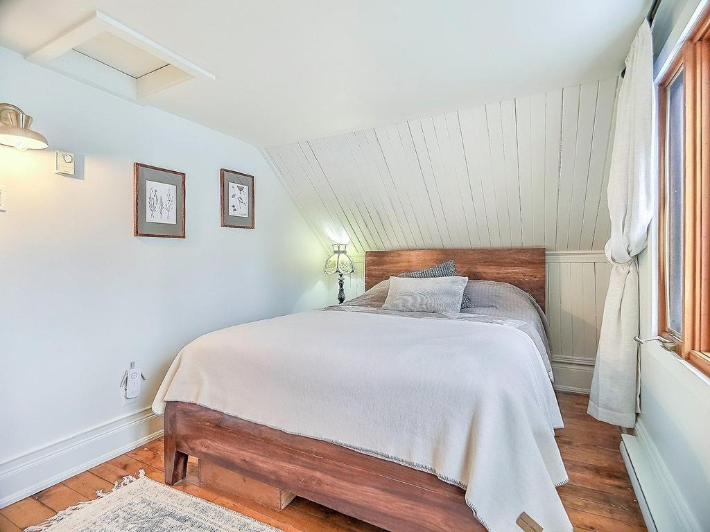 









59


Rue Vaudreuil

,
Hull (Gatineau),




QC
J8X2B7

