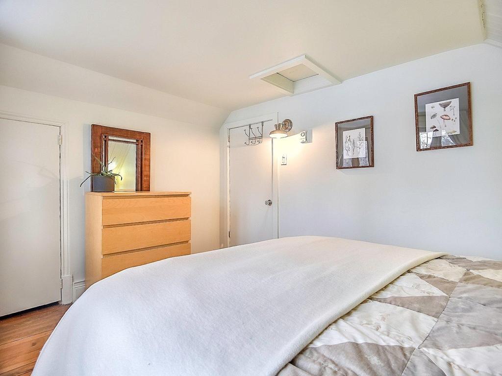 









59


Rue Vaudreuil

,
Hull (Gatineau),




QC
J8X2B7

