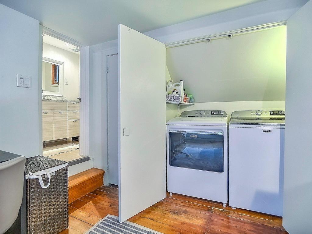 









59


Rue Vaudreuil

,
Hull (Gatineau),




QC
J8X2B7

