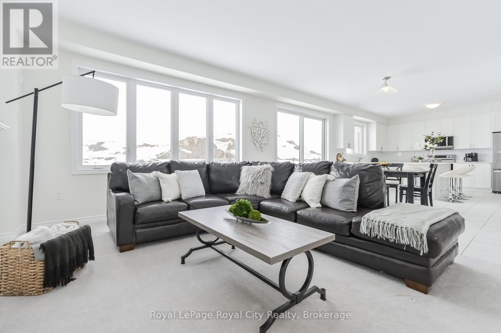 












130 REA DRIVE

,
Centre Wellington (Fergus),




Ontario
N1M0J8

