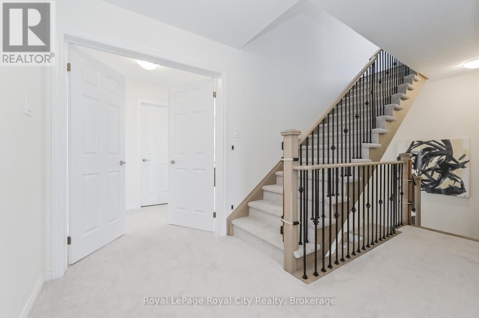 












130 REA DRIVE

,
Centre Wellington (Fergus),




Ontario
N1M0J8

