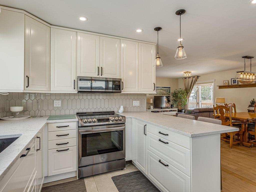 









178


Rue Jacques-Lamoureux

,
Boucherville,




QC
J4B4R9

