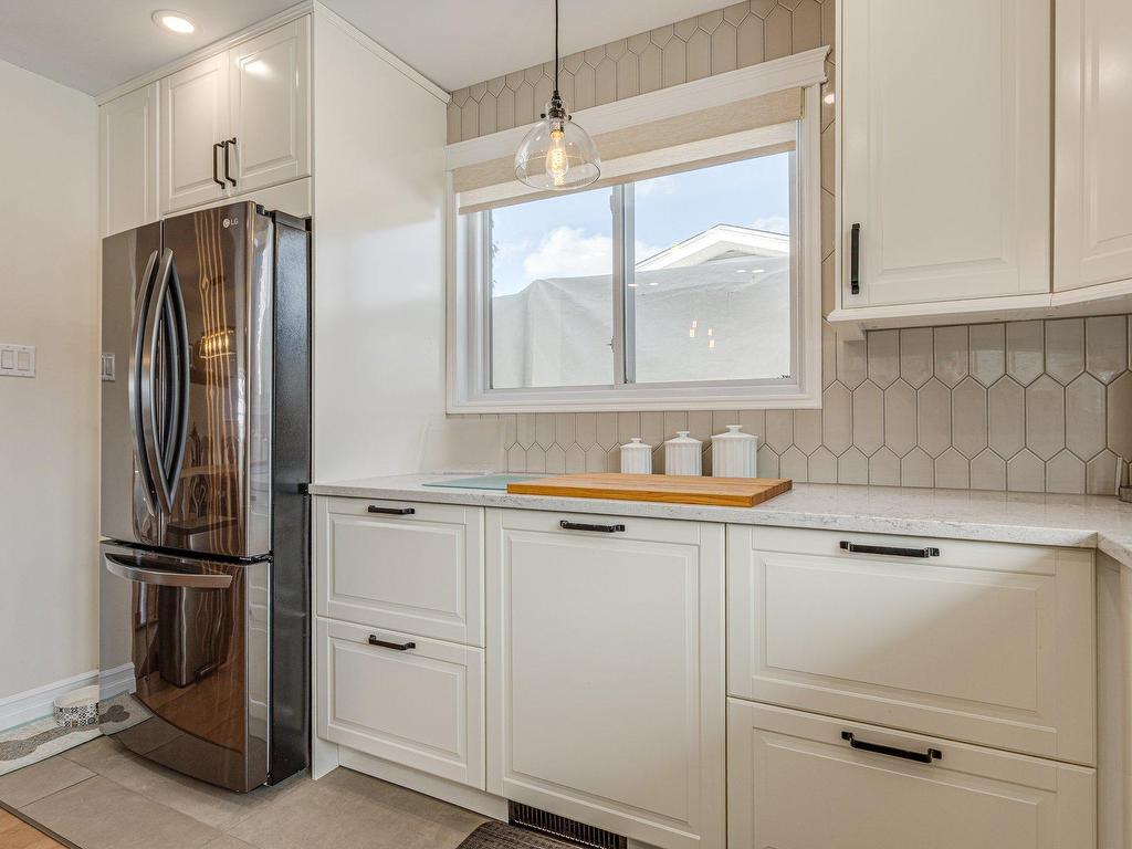 









178


Rue Jacques-Lamoureux

,
Boucherville,




QC
J4B4R9

