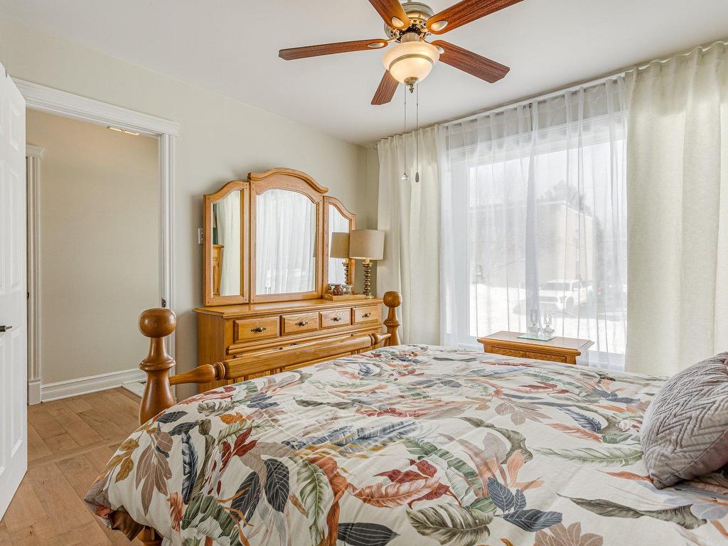 









178


Rue Jacques-Lamoureux

,
Boucherville,




QC
J4B4R9

