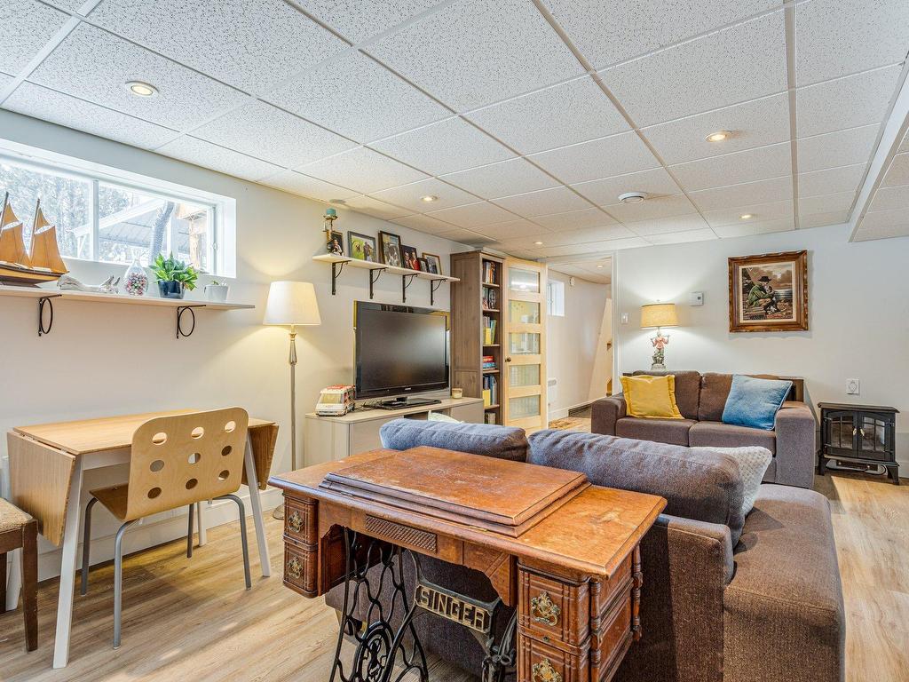 









178


Rue Jacques-Lamoureux

,
Boucherville,




QC
J4B4R9

