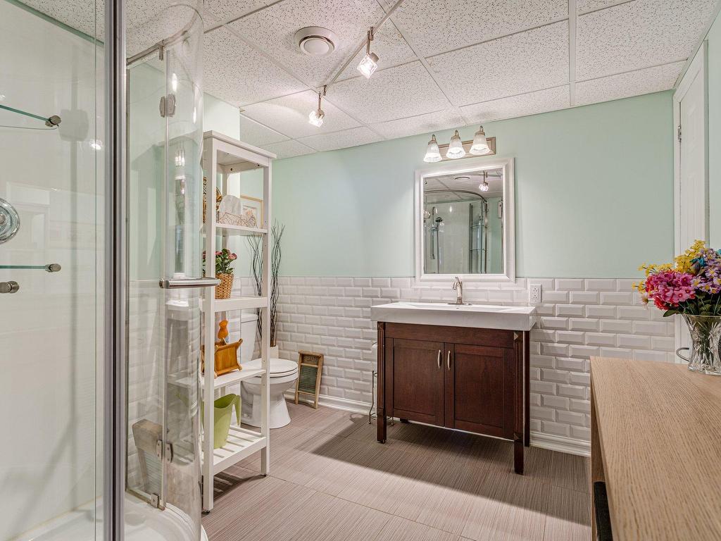 









178


Rue Jacques-Lamoureux

,
Boucherville,




QC
J4B4R9

