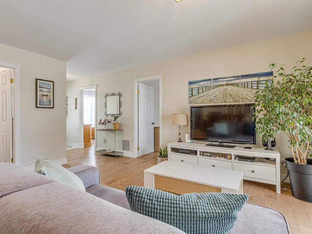 









178


Rue Jacques-Lamoureux

,
Boucherville,




QC
J4B4R9


