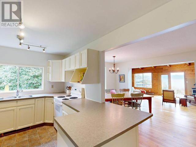 












10989 DUNLOP ROAD

,
Powell River,




British Columbia
