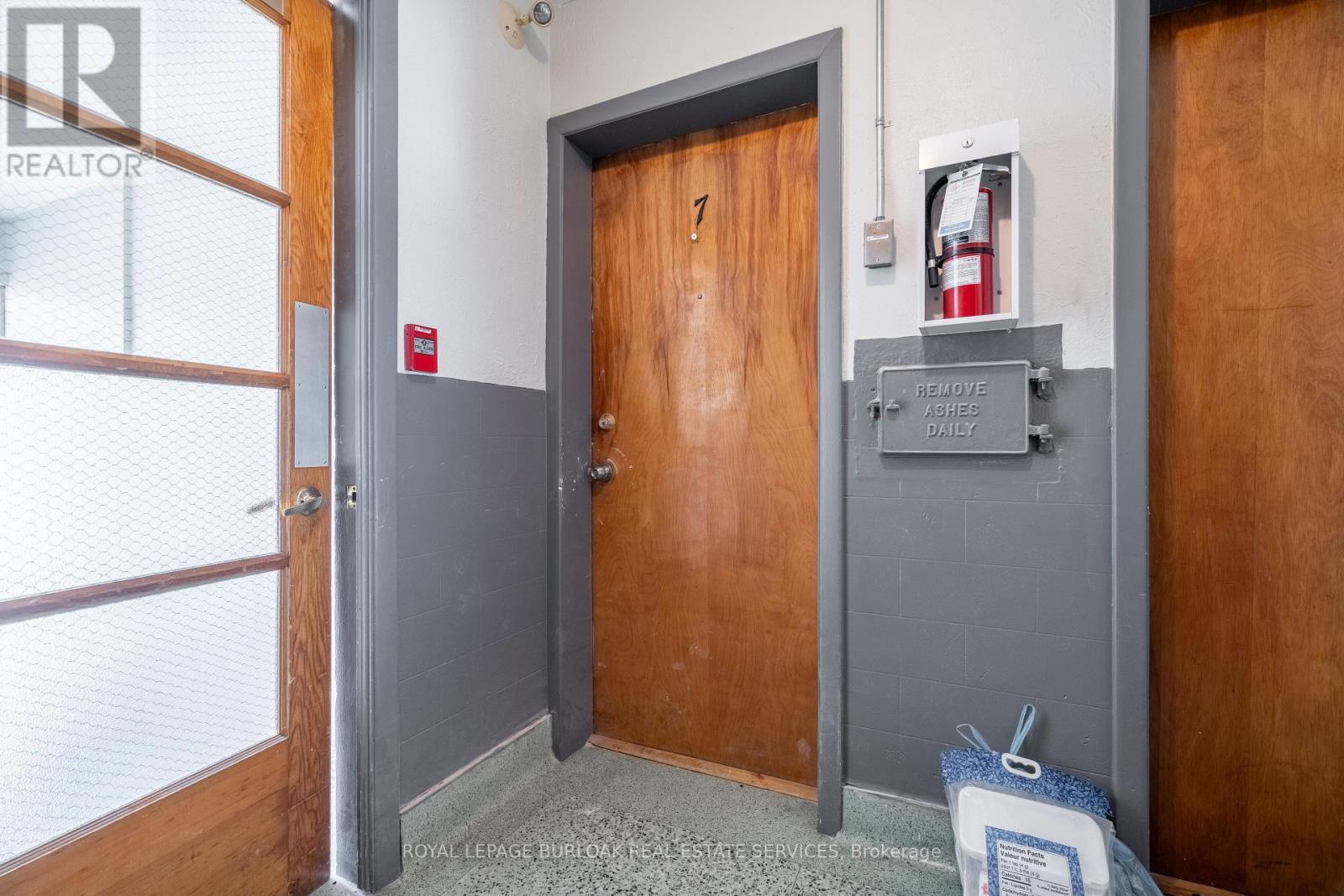












7 - 169 PARK ROW S

,
Hamilton,




Ontario
L8K2K1

