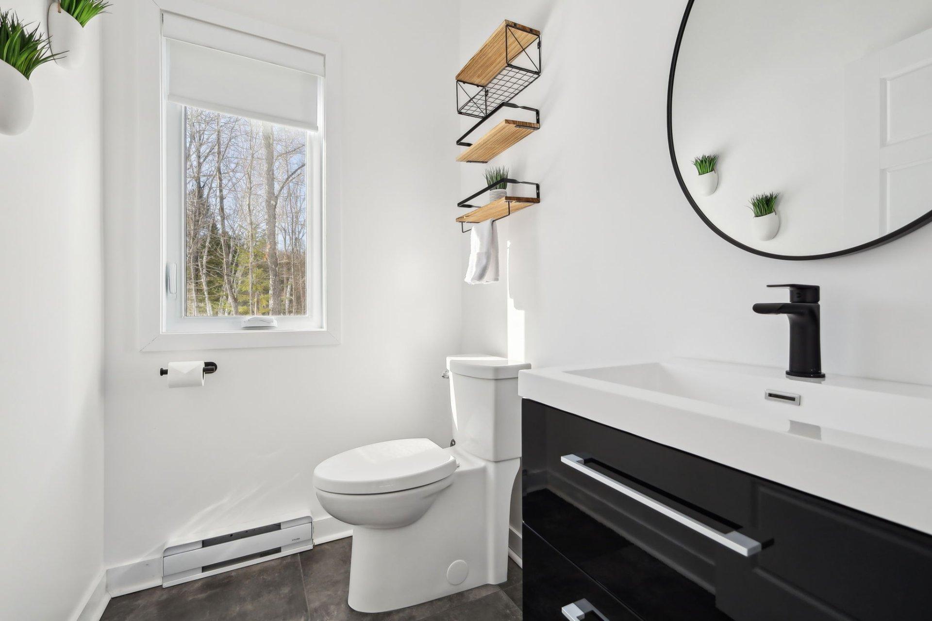 









25


Ch. des Cerisiers

,
Lac-Supérieur,




QC
J0T1J0

