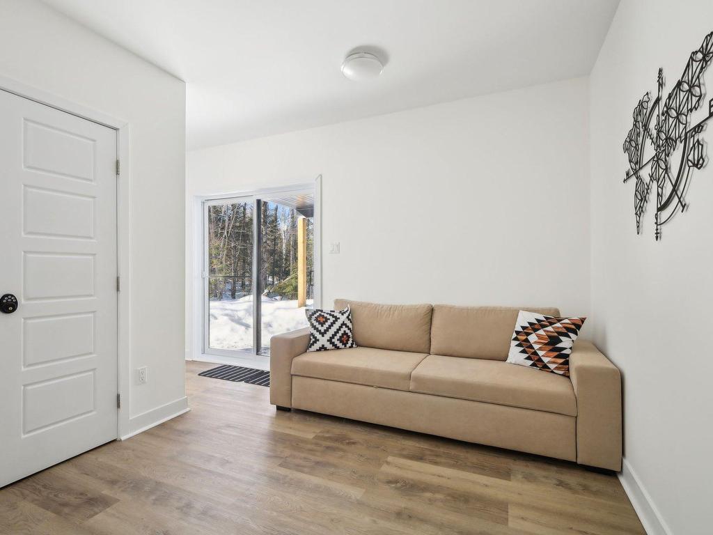 









25


Ch. des Cerisiers

,
Lac-Supérieur,




QC
J0T1J0

