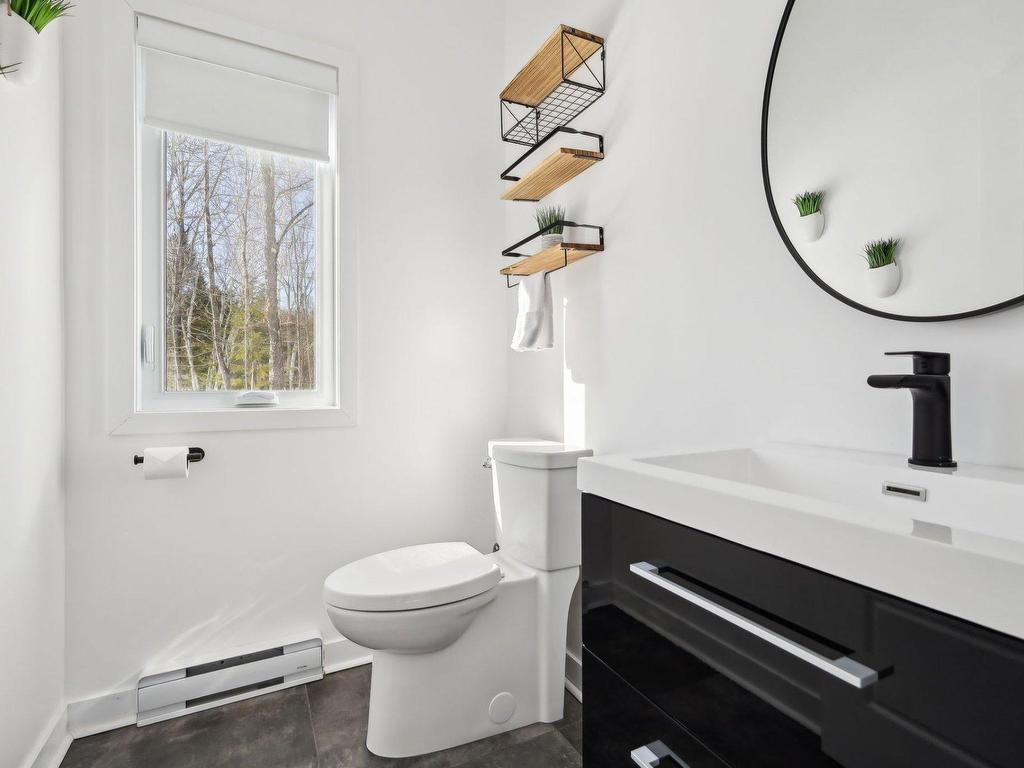 









25


Ch. des Cerisiers

,
Lac-Supérieur,




QC
J0T1J0

