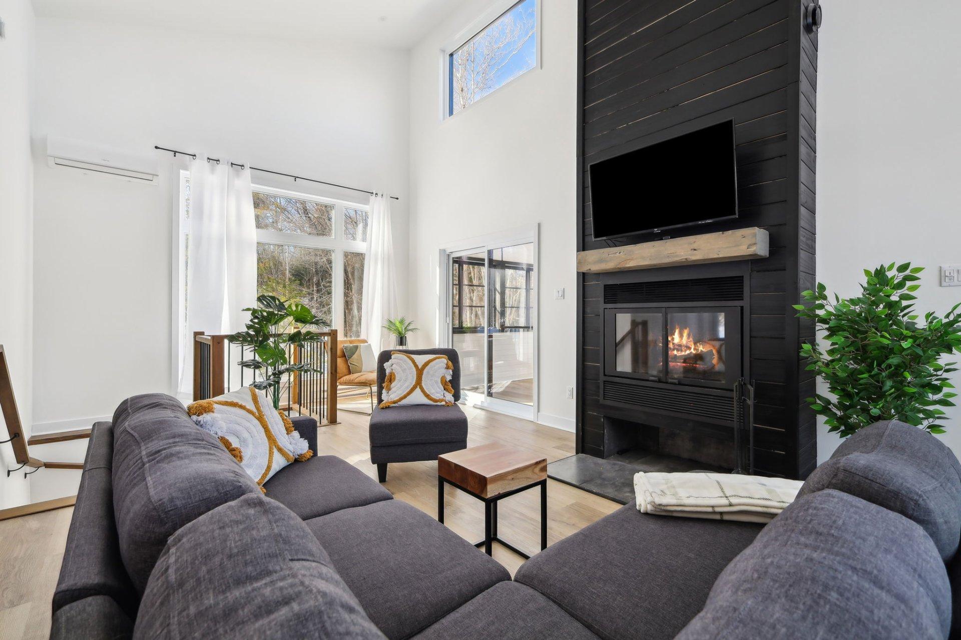 









25


Ch. des Cerisiers

,
Lac-Supérieur,




QC
J0T1J0

