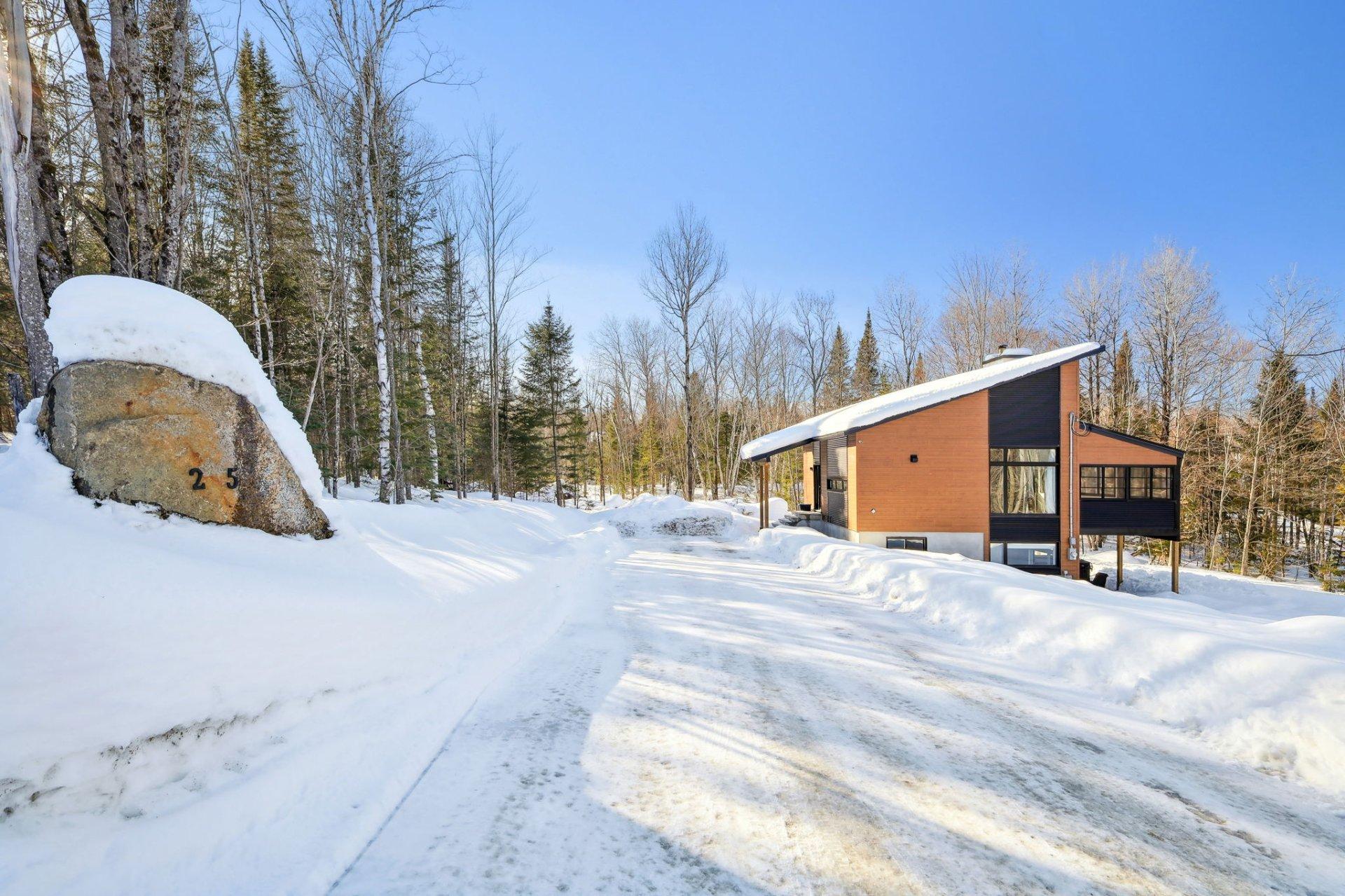 









25


Ch. des Cerisiers

,
Lac-Supérieur,




QC
J0T1J0

