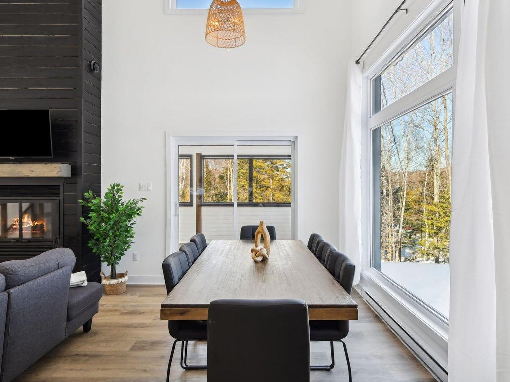 









25


Ch. des Cerisiers

,
Lac-Supérieur,




QC
J0T1J0

