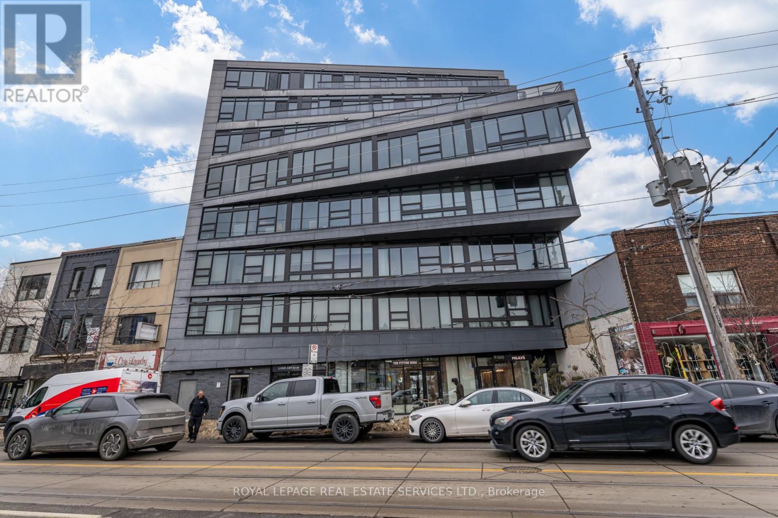 












404 - 1239 DUNDAS STREET W

,
Toronto,




Ontario
M6J0E8


