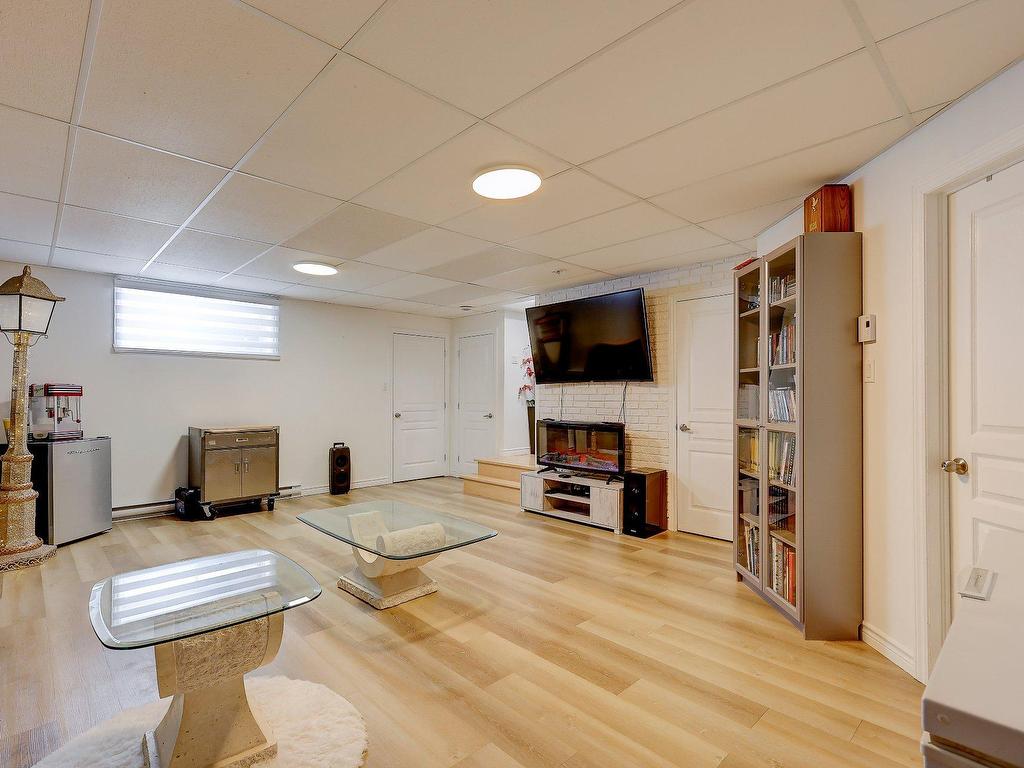 









509


Rue St-Joseph

,
Mont-Saint-Grégoire,




QC
J0J1K0

