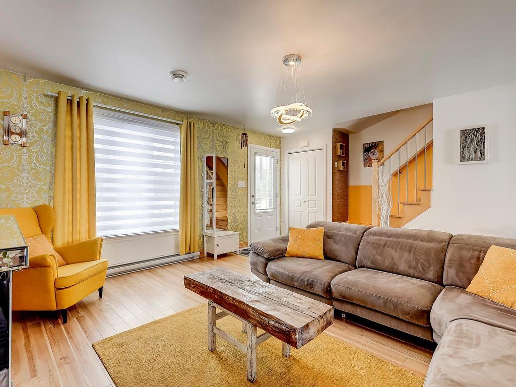 









509


Rue St-Joseph

,
Mont-Saint-Grégoire,




QC
J0J1K0

