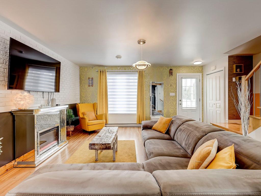 









509


Rue St-Joseph

,
Mont-Saint-Grégoire,




QC
J0J1K0

