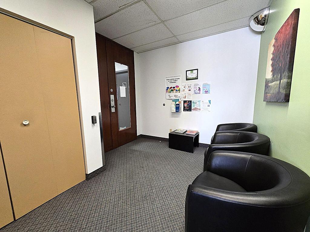 









1600


Boul. Henri-Bourassa O.

, 205,
Montréal (Ahuntsic-Cartierville),




QC
H3M3E2

