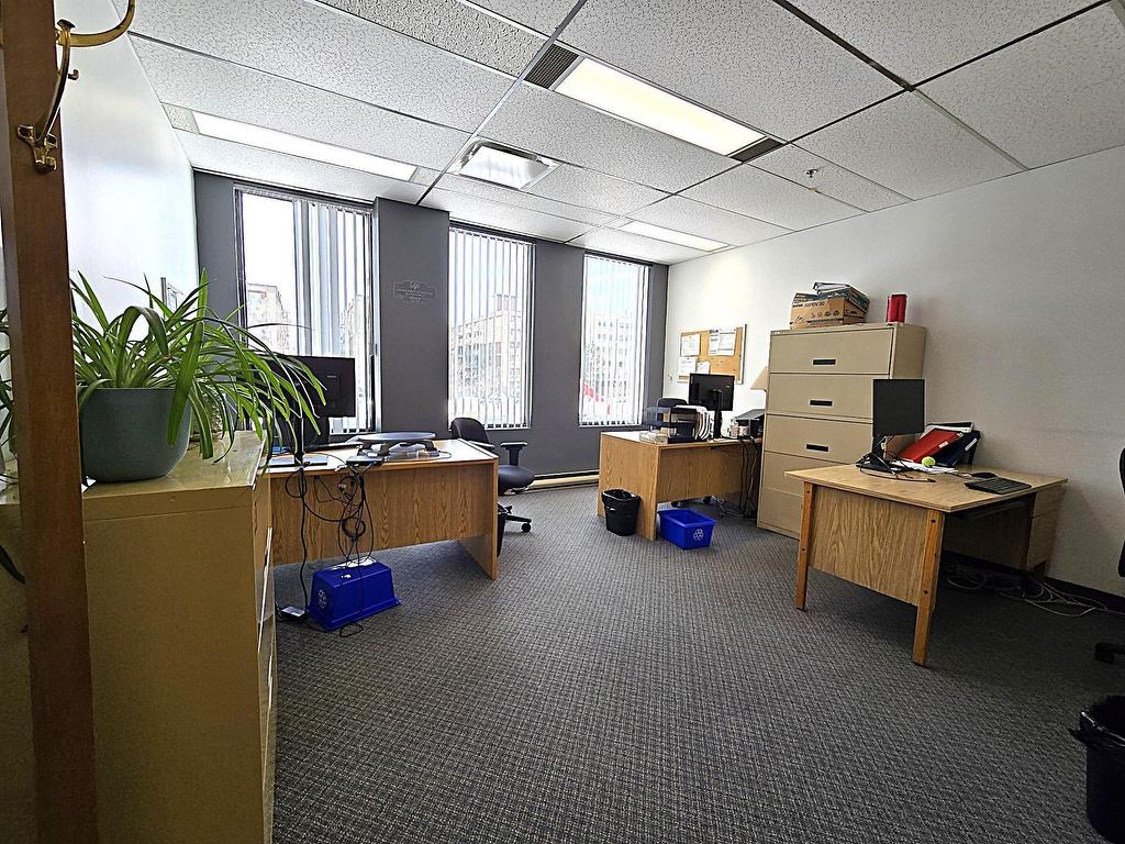









1600


Boul. Henri-Bourassa O.

, 205,
Montréal (Ahuntsic-Cartierville),




QC
H3M3E2


