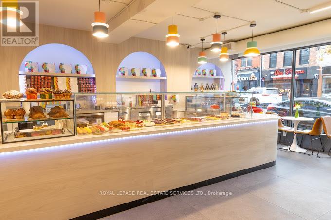 












709 QUEEN STREET W

,
Toronto,




Ontario
M6J1E6

