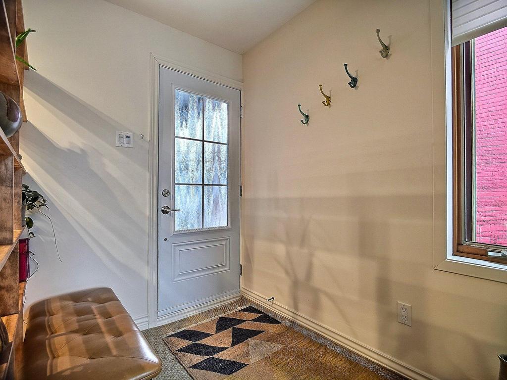 









59Z


Rue Vaudreuil

,
Hull (Gatineau),




QC
J8X2B7

