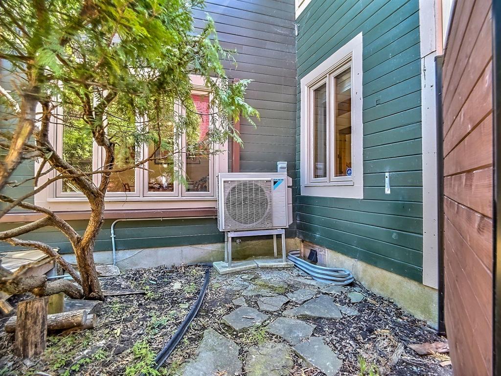 









59Z


Rue Vaudreuil

,
Hull (Gatineau),




QC
J8X2B7

