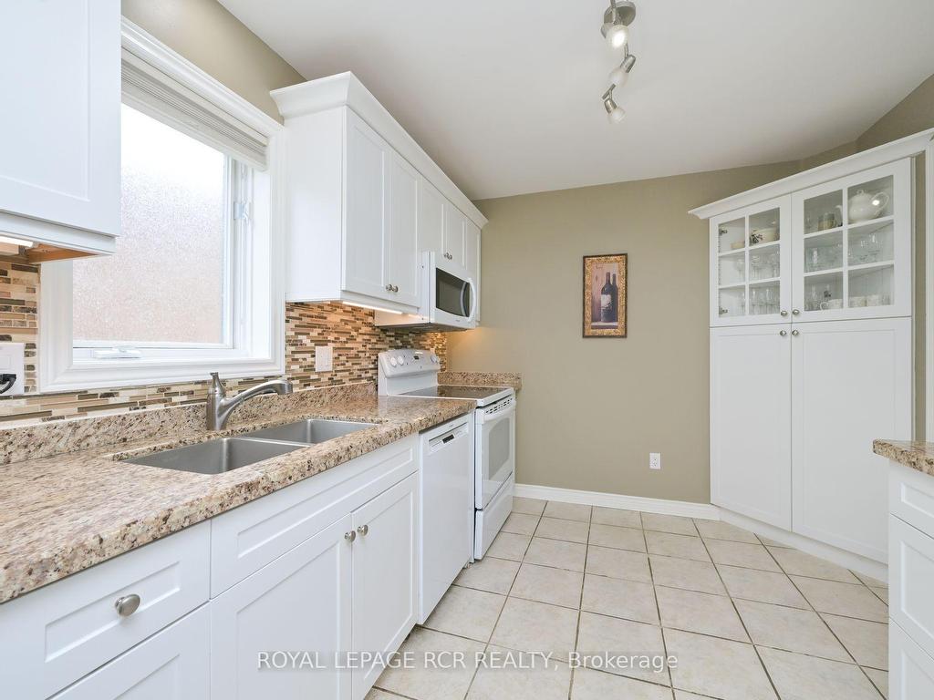 









46


Sunset

Boulevard,
New Tecumseth,




ON
L9R 1Z5

