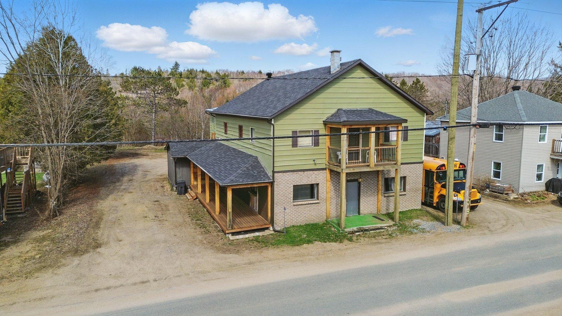 









337


Route des Cantons

,
Saint-Émile-de-Suffolk,




QC
J0V1Y0

