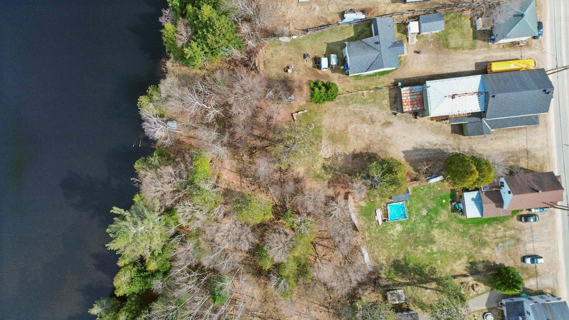 









337


Route des Cantons

,
Saint-Émile-de-Suffolk,




QC
J0V1Y0

