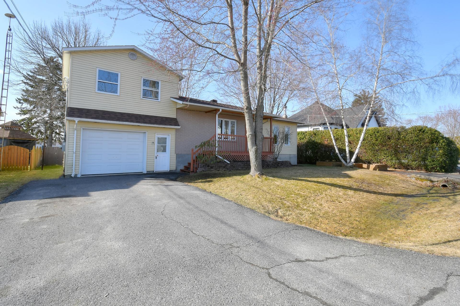 









14


Rue Bérard

,
Saint-Mathias-sur-Richelieu,




QC
J3L6E7

