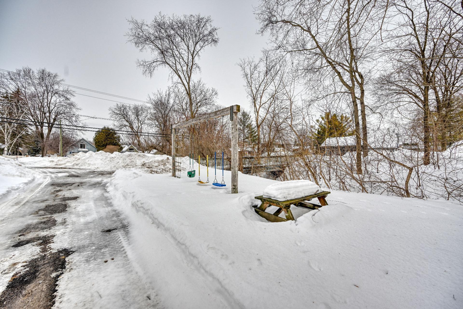 









4700


Boul. des Mille-Îles

,
Laval (Auteuil),







QC
H7J1A1

