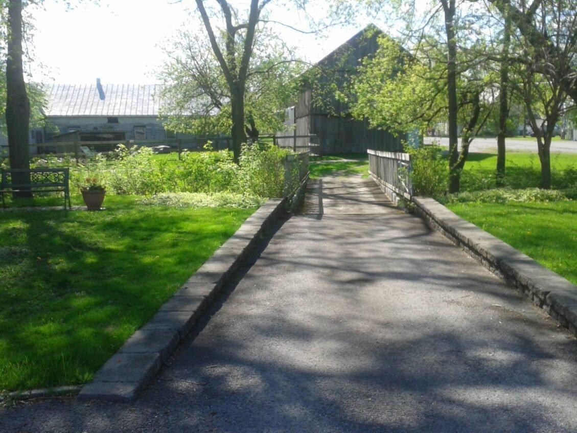 









4740


Boul. des Mille-Îles

,
Laval (Auteuil),




QC
H7J1A1


