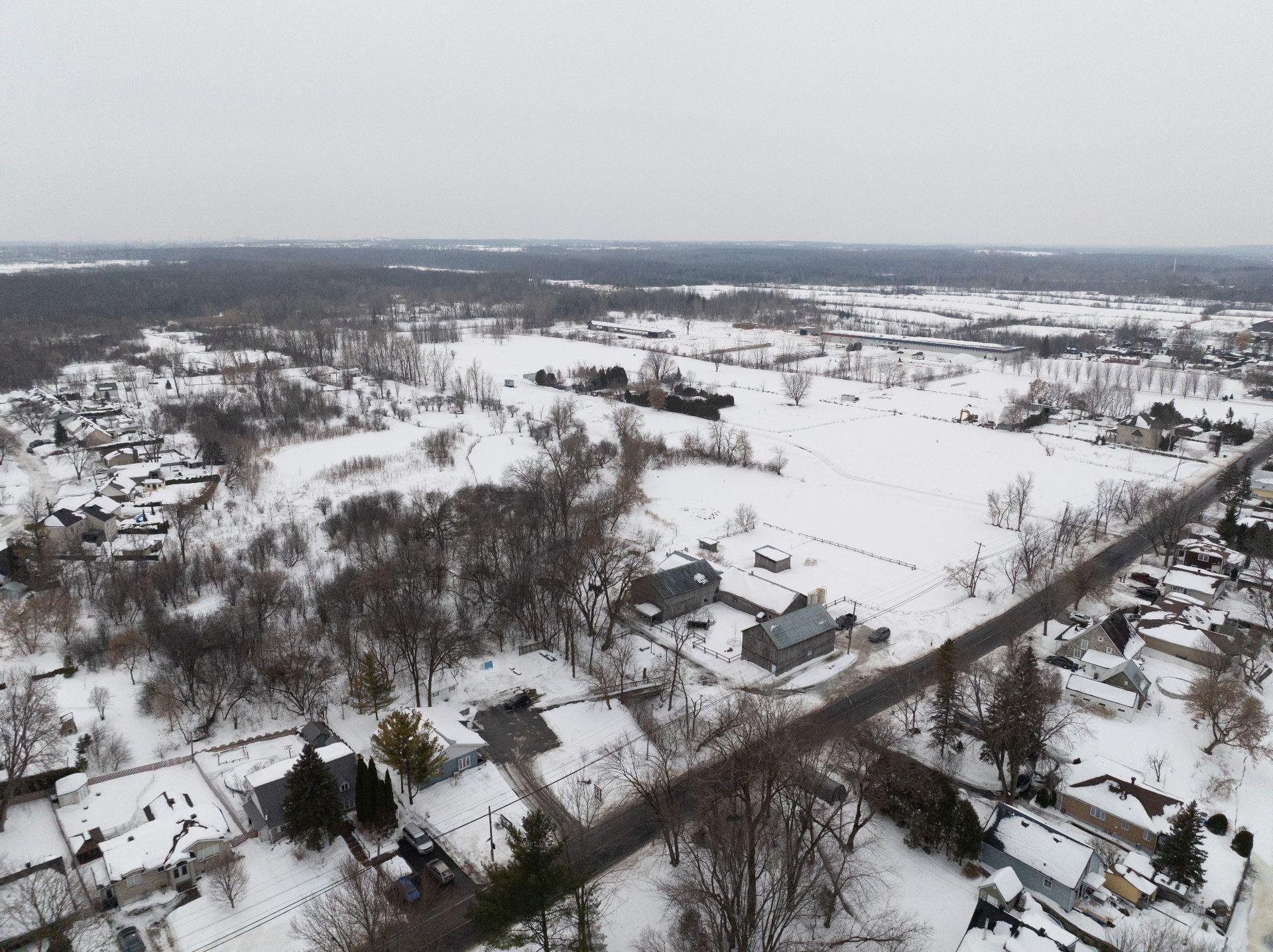 









4740


Boul. des Mille-Îles

,
Laval (Auteuil),




QC
H7J1A1

