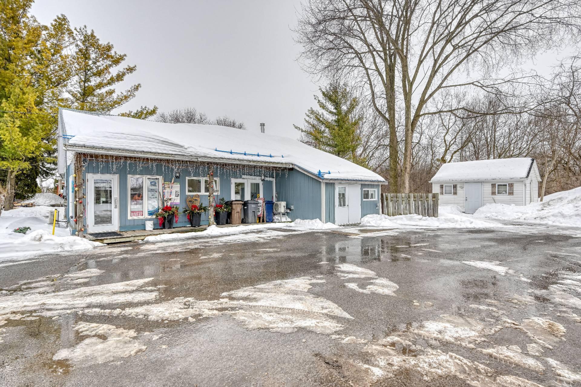 









4740


Boul. des Mille-Îles

,
Laval (Auteuil),




QC
H7J1A1

