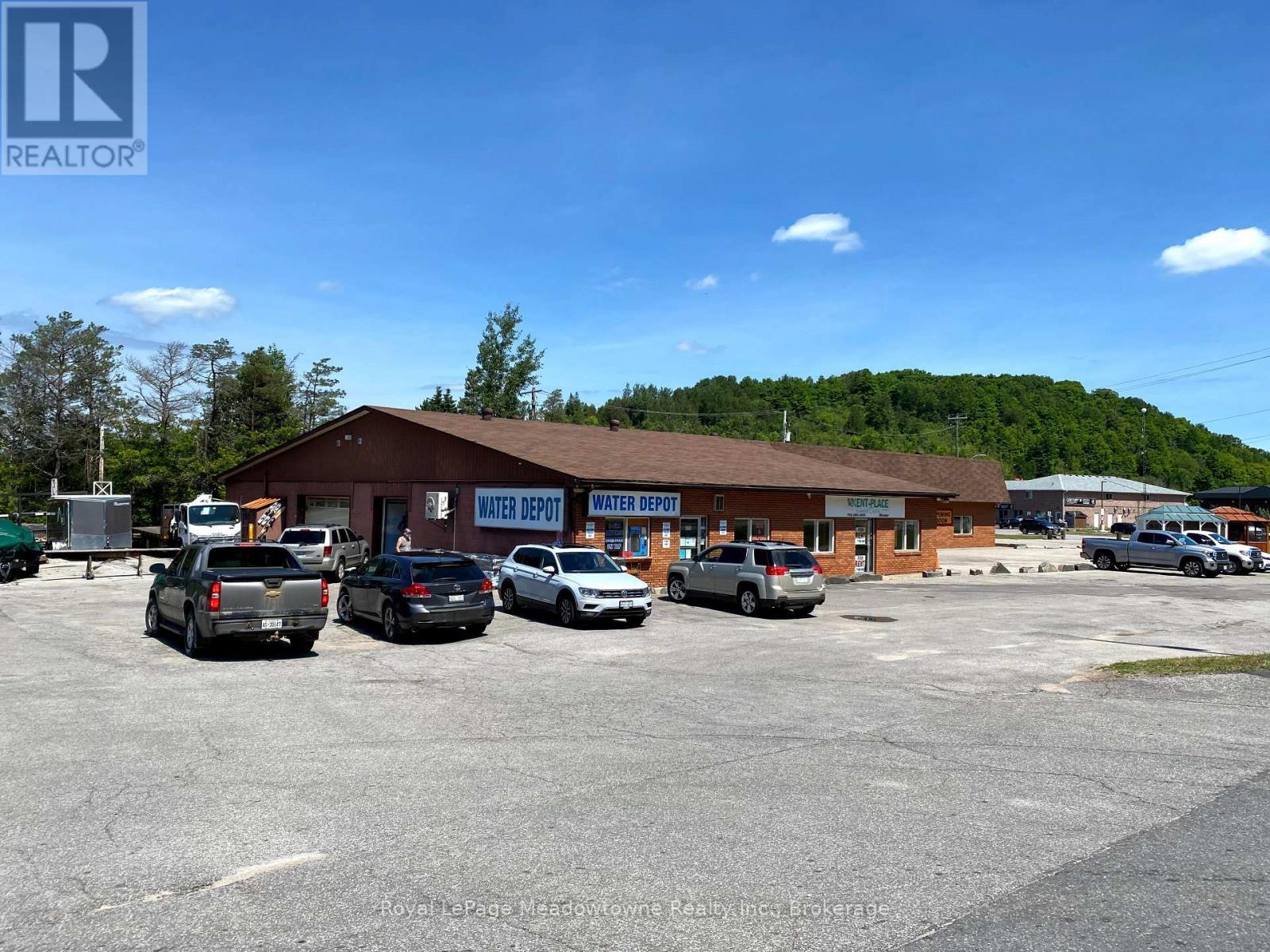 












1 - 5 BOBCAYGEON ROAD

,
Minden Hills (Lutterworth),




Ontario
K0M2K0

